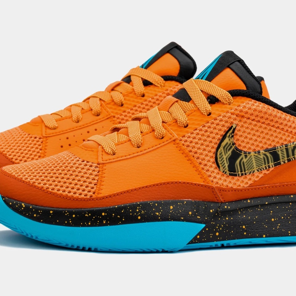 Nike Ja 1 Basketball shoe orange size 4.5 Y